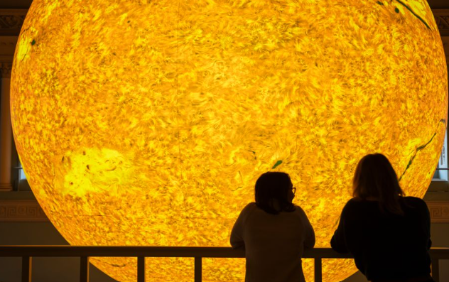 A Free Trip to The Sun & The Moon at the Saatchi Gallery